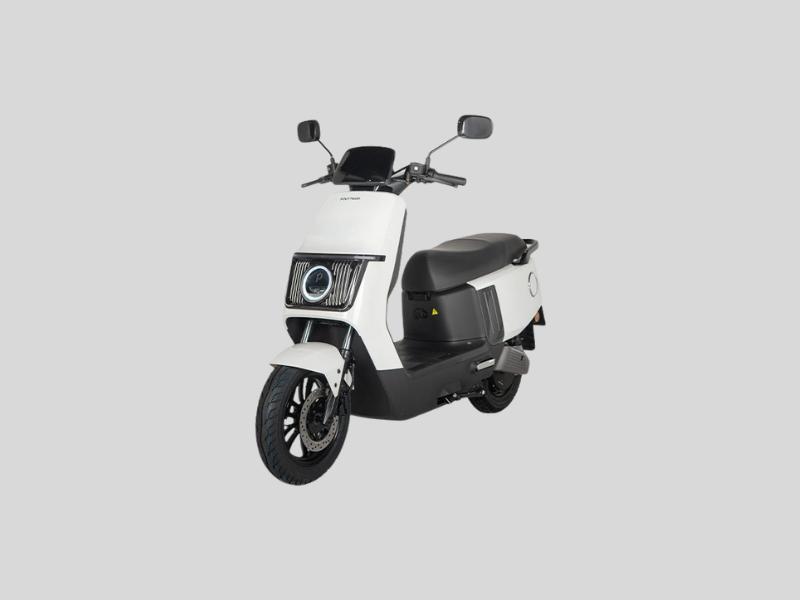 Polytron Fox 200: Harga, Spesifikasi, Fitur, dan Skema Sewa Baterai Terbaru 2025