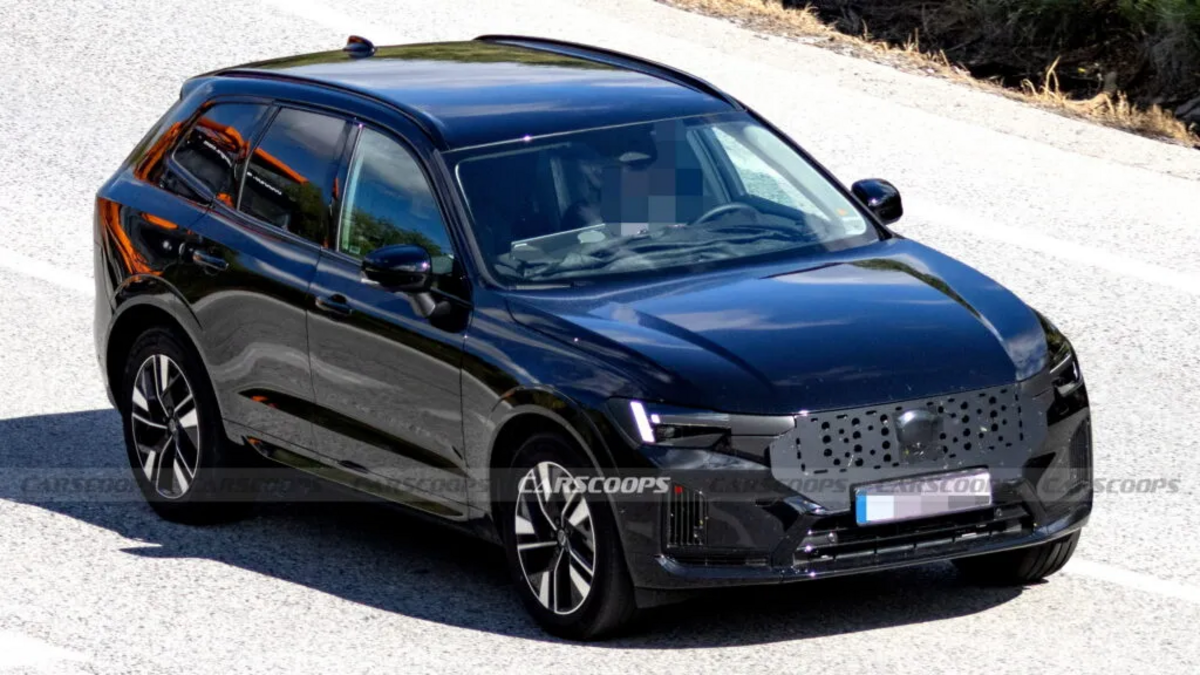 Volvo XC60 2027: Mengapa Volvo Mempertahankan SUV Ikon dan Fokus ke PHEV Lebih Jauh
