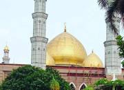 Masjid Kubah Emas: Wisata Spiritual Mengagumkan di Depok