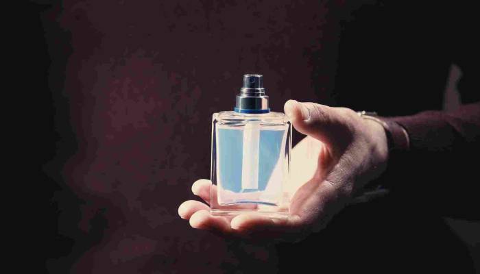 Tips Memilih Parfum: Panduan untuk Menemukan Aroma yang Pas dengan Tubuhmu