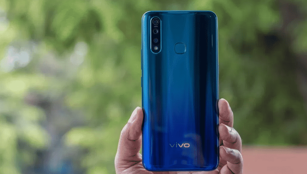 Vivo Z1 Pro bagian belakang