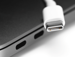 iPhone 15 dan 15 Pro Akan Memiliki Port USB-C yang Berbeda