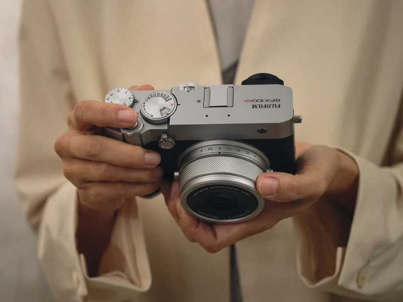 Fujifilm GFX100RF