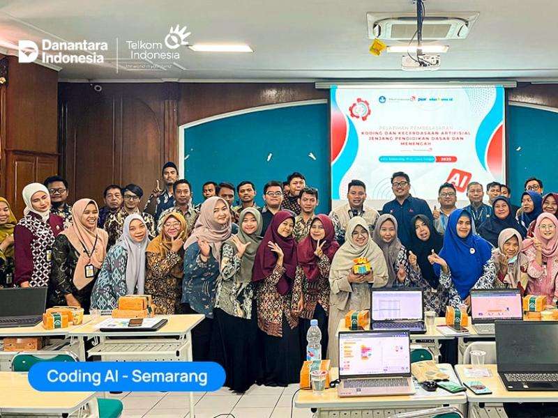 Telkom Latih Guru coding