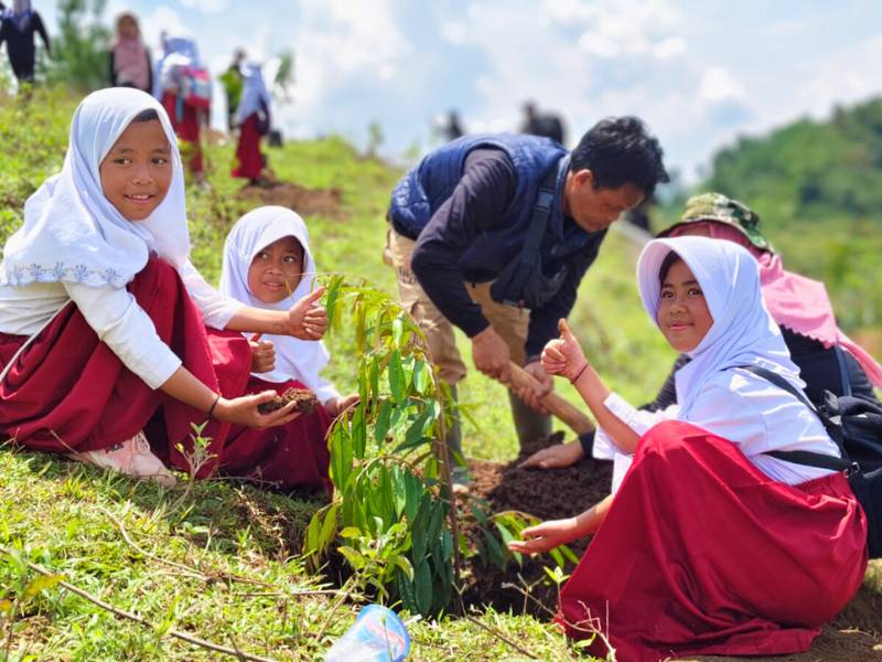 teknologi Pantau Program Konservasi Lingkungan