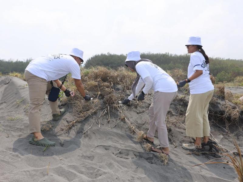 Telkom Gelar Aksi Penyu-lamat 2025
