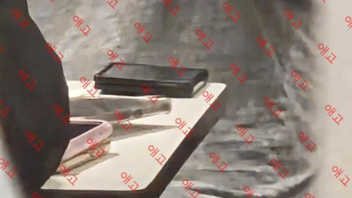 Samsung Galaxy Z Fold 8 Terlihat: Desain Lebih Lebar & Dual Kamera