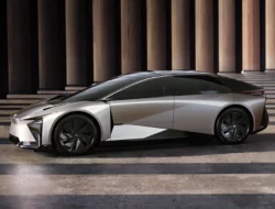 Toyota Hentikan Pengembangan Lexus LF-ZC EV Sedan