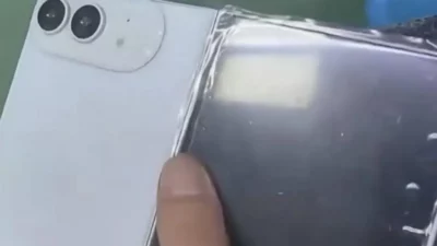 Bocoran Foto iPhone Fold Ungkap Desain Awal dari Ice Universe