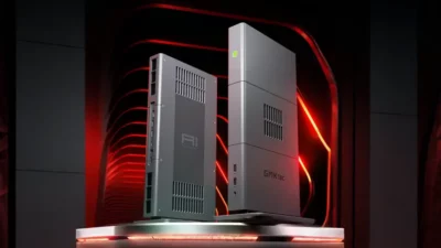 Gmktec Evo-X3 Mini PC: Ryzen AI Max+ 395 & OCuLink