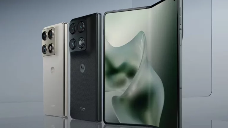 Motorola Razr Fold 5G dalam dua pilihan warna Blackened Blue dan Lily White - sumber dari TheGadgetFlow