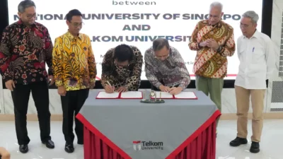 Telkom Perkuat Talenta Digital via Kolaborasi TelU-NUS