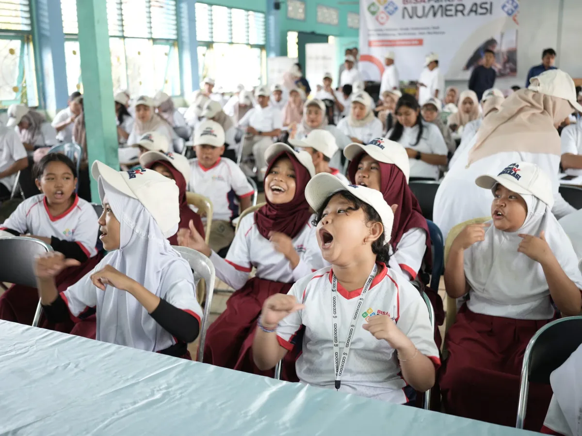 Guru sekolah dasar mengikuti pelatihan numerasi dan STEM program BISA PandAI Numerasi TelkomGroup - sumber dari telkom.co.id