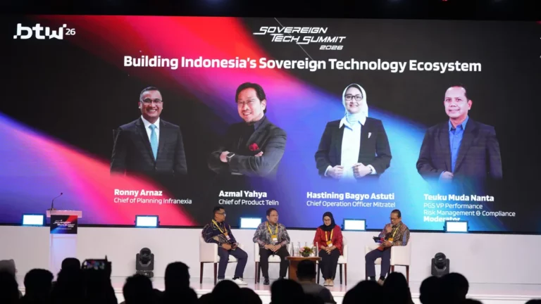 Direktur Operasi dan Pembangunan Mitratel Hastining Bagyo Astuti menjadi panelis di Sovereign Tech Summit 2026 - sumber dari telkom.co.id