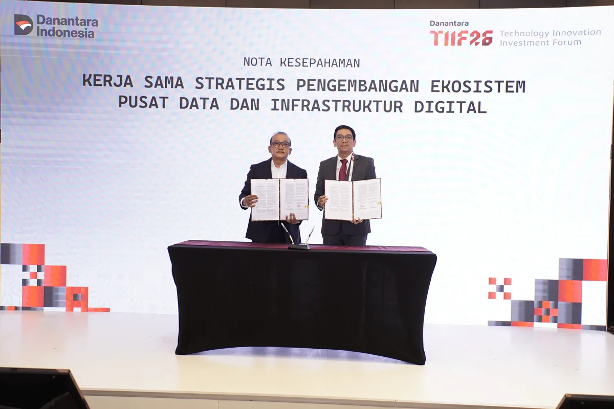 Penandatanganan MoU TelkomGroup, NeutraDC, PLN, dan Danantara untuk National AI Data Center Hub di DTIIF 2026